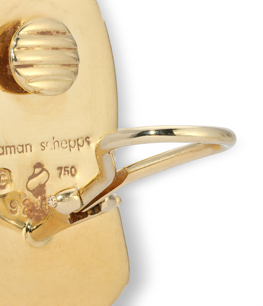 Seaman Schepps Ebony Half-Link Earrings in 18k Gold