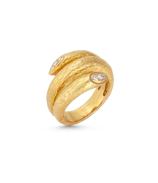 Van Cleef & Arpels, Diamond Serpent Ring in Textured 18K Gold