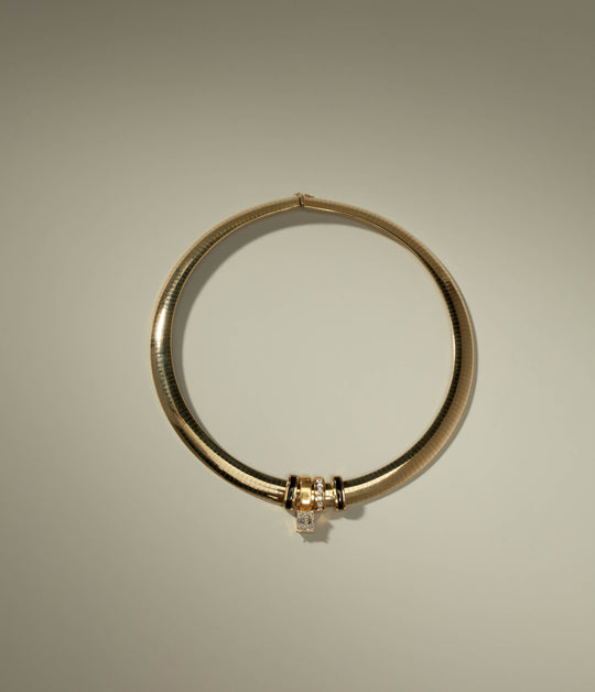Snake Link Chain with Onyx and Diamond Pendant Slides in 18K Gold