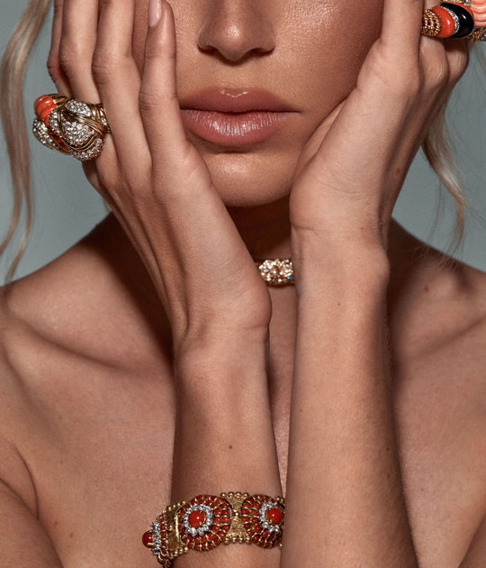 Carnelian and Diamond Bracelet in 18K Gold