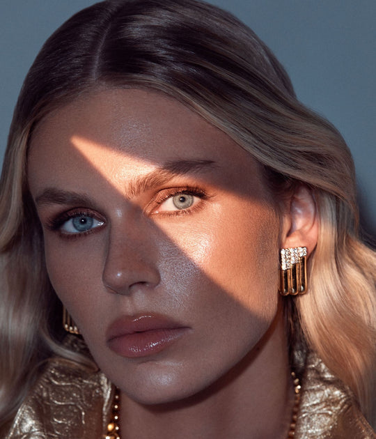 Art Moderne Diamond Earrings in 18K Gold