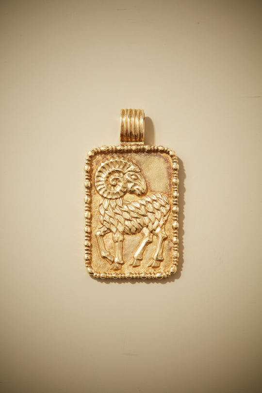 Fred of Paris Aries Pendant in 18k Gold