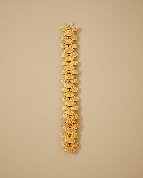 Textured Leaf Bracelet in 18k Gold