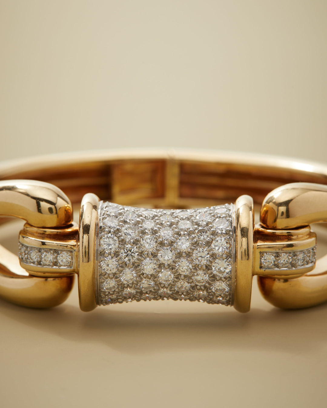 Retro Diamond Bangle Bracelet in 18k Gold
