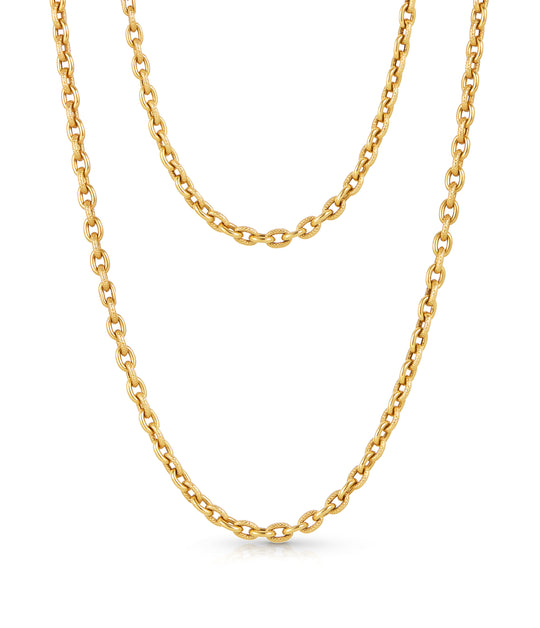 Oval Link Chain in 18K Smooth & Textured Gold