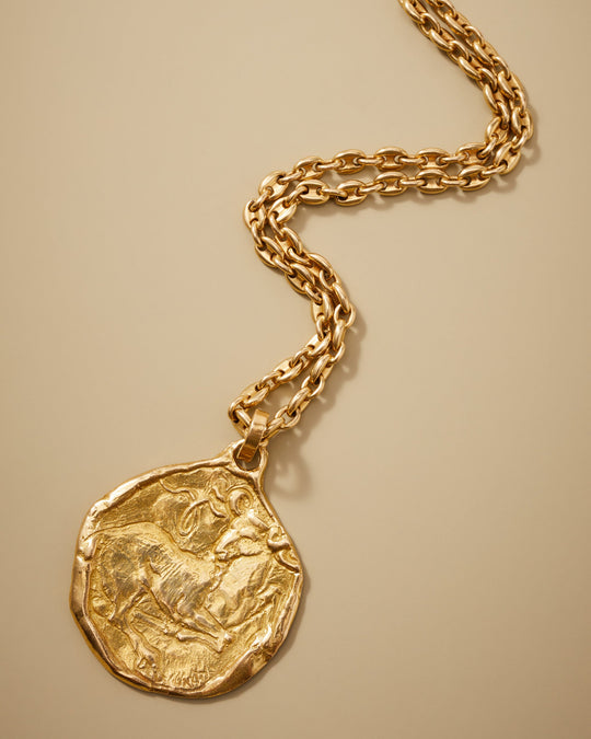 Cartier Aries Zodiac Pendant with Mariner Chain by George L'Enfant in 18k Gold