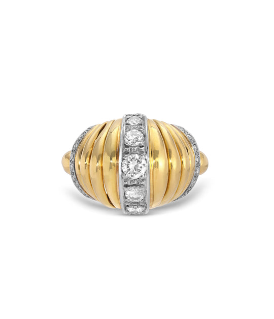 Scalloped Diamond Bombe Ring in 18K Gold