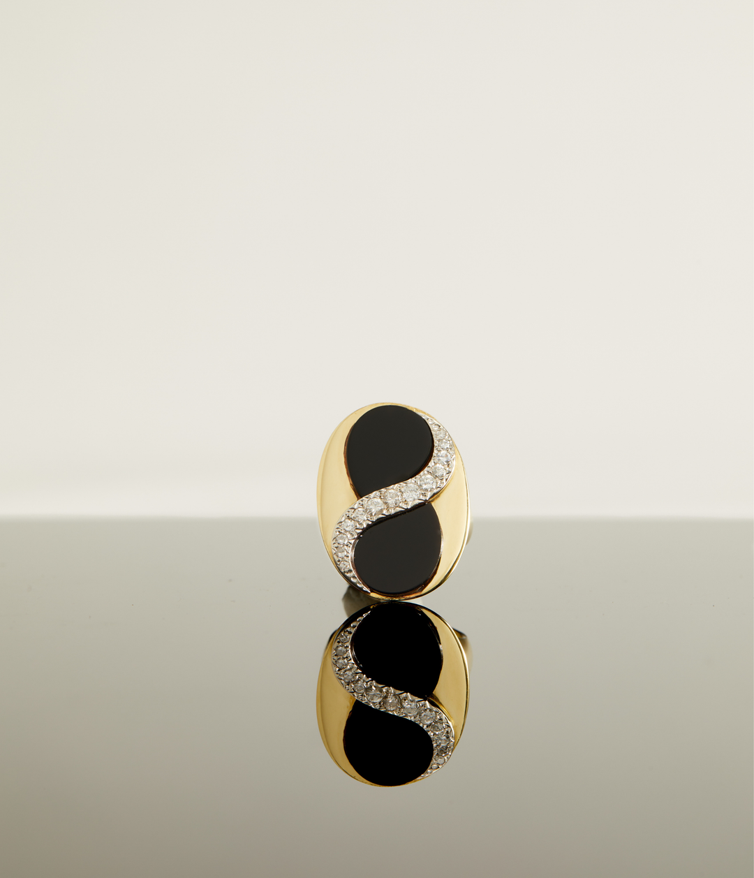 Onyx & Diamond Swirl Ring in 18k Gold
