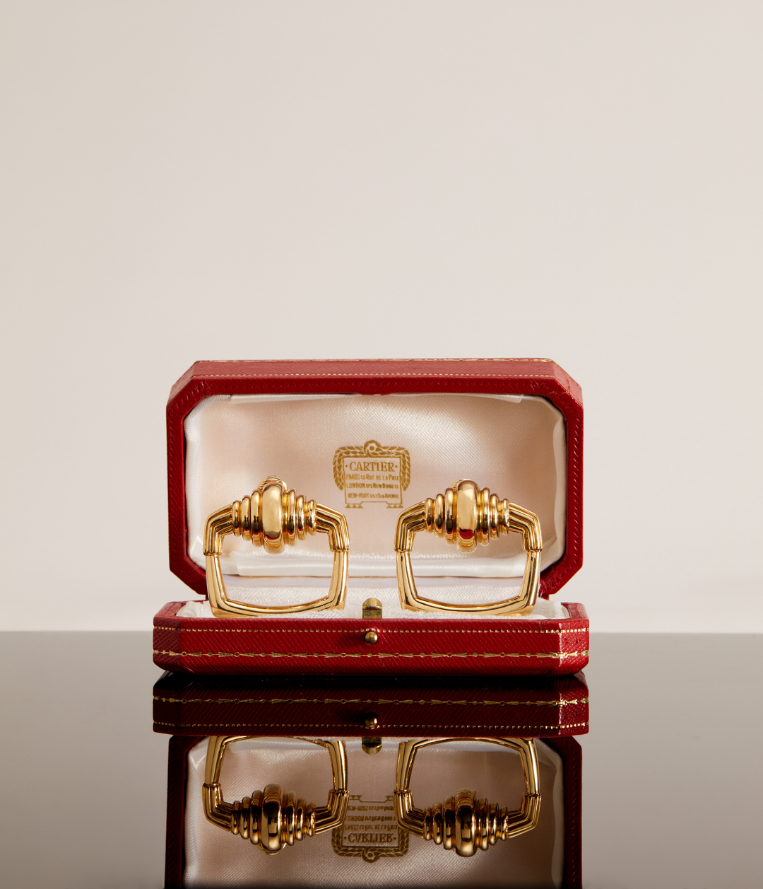 Aldo Cipullo for Cartier Door Knocker Ear Clips in 18k Gold