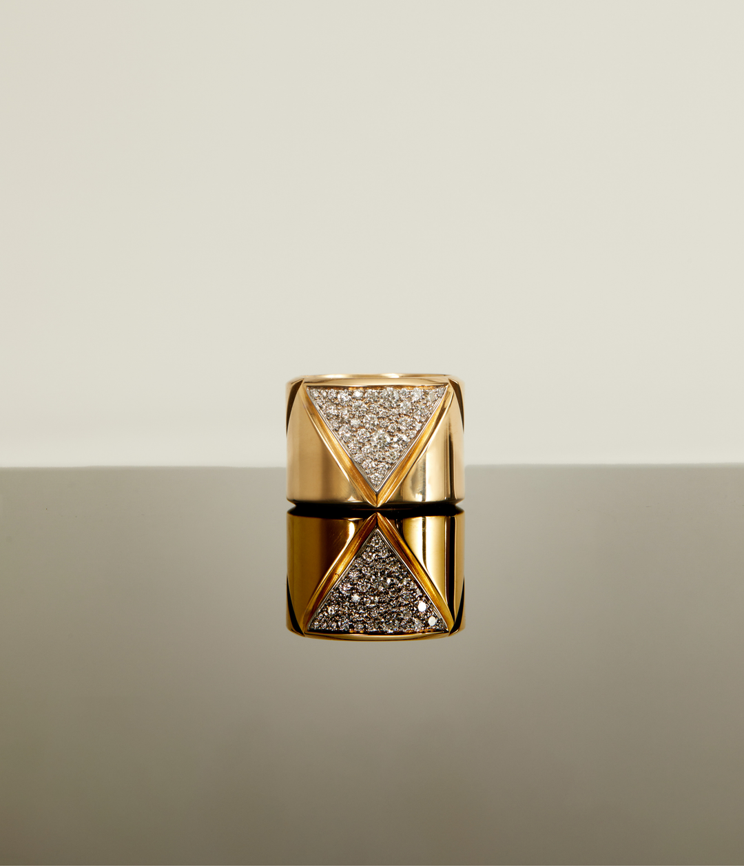Marina B. Triangoli Diamond Band in 18k Gold