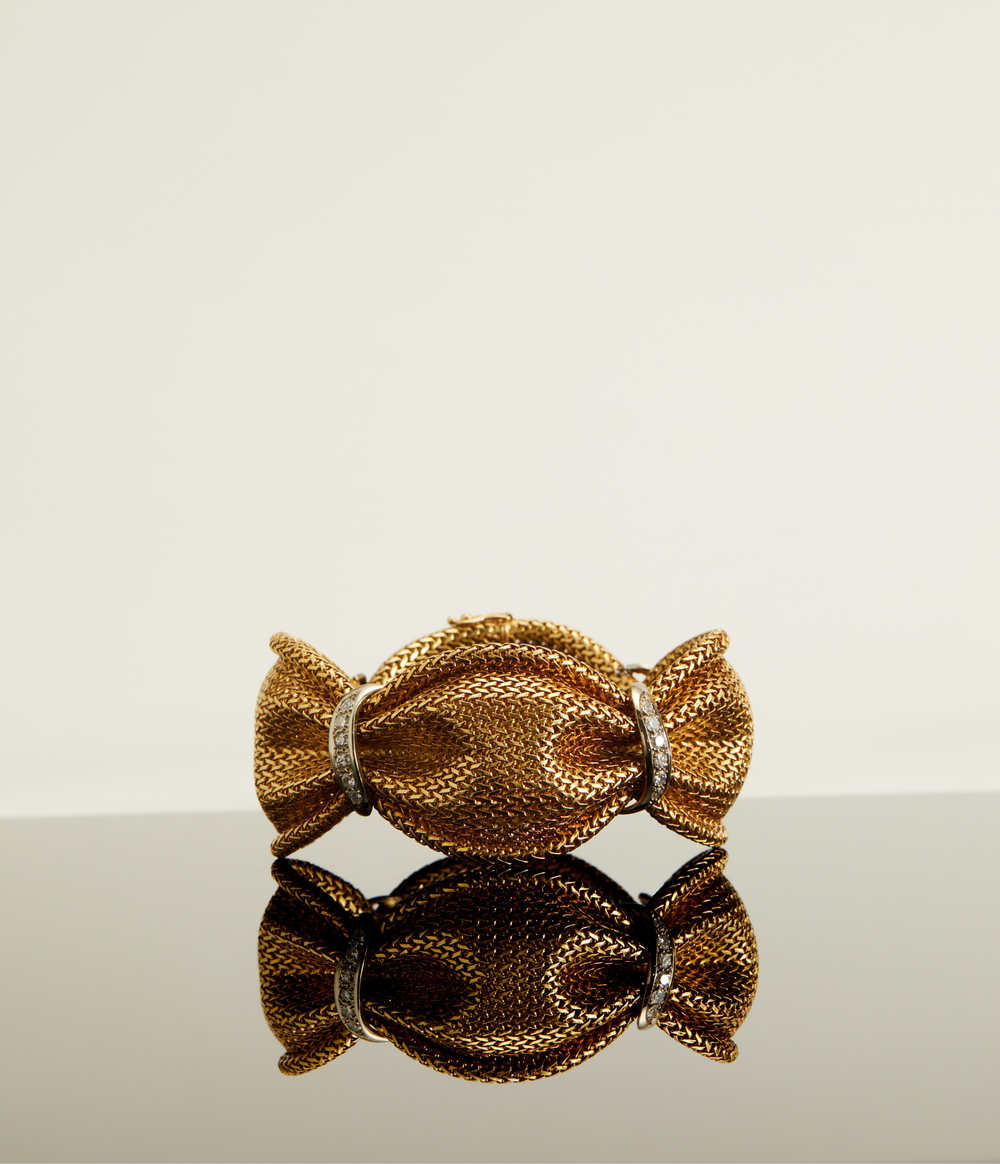 Pinch Bow Woven Diamond Bracelet in 18k Gold